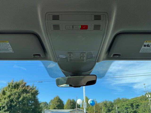 2025 Volkswagen Taos S 4Motion