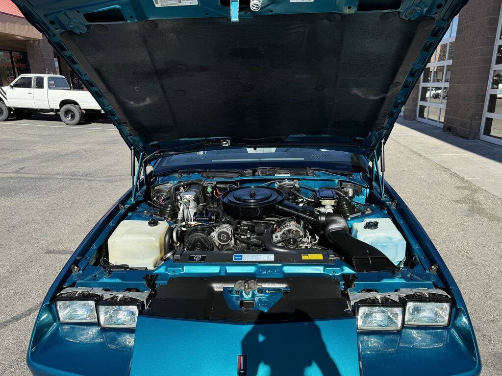 1991 Chevrolet Camaro 35