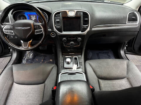 2020 Chrysler 300 Touring