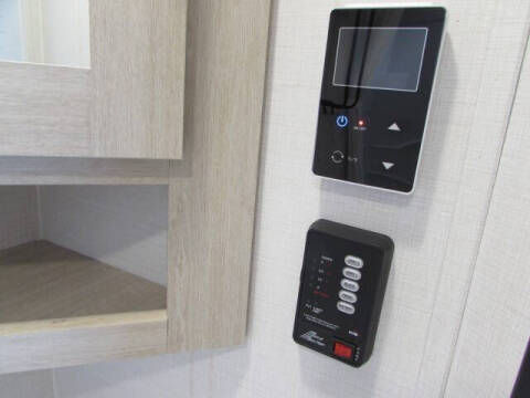 2025 Forest River AVENGER 25