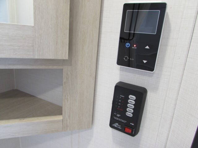 2025 Forest River AVENGER 25