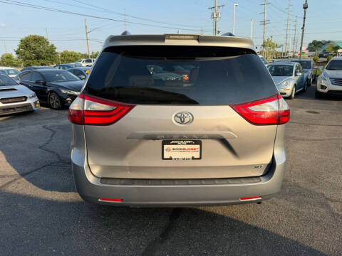 2018 Toyota Sienna
