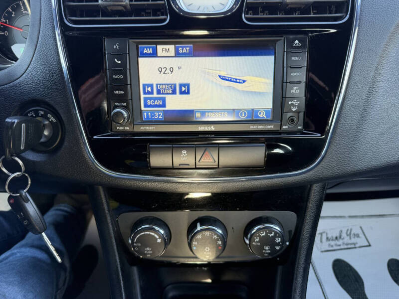 2012 Chrysler 200 Touring