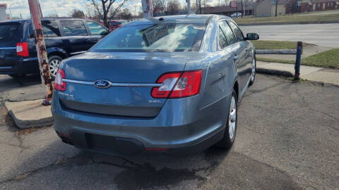 2010 Ford Taurus SEL