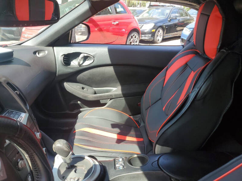 2010 Nissan 370Z Roadster Touring