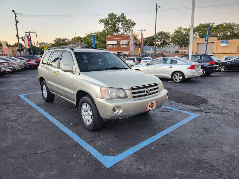 2003 Toyota Highlander for sale at Chicago Auto House in Chicago, IL