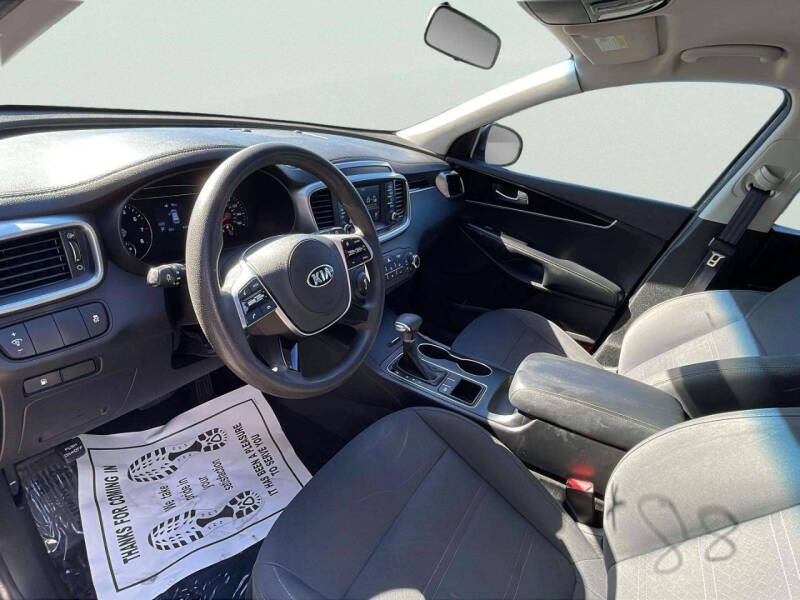 2020 Kia Sorento S V6