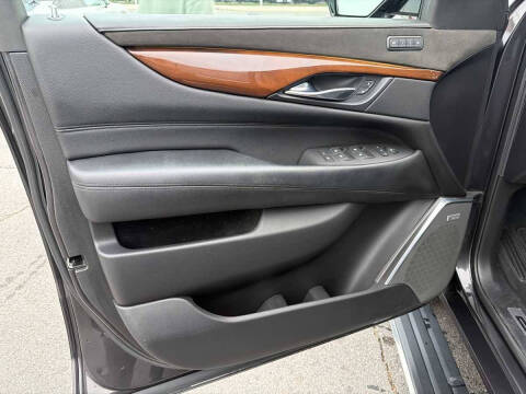 2018 Cadillac Escalade ESV Premium Luxury