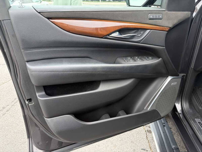 2018 Cadillac Escalade ESV Premium Luxury