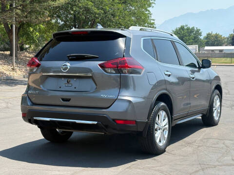 2018 Nissan Rogue SV