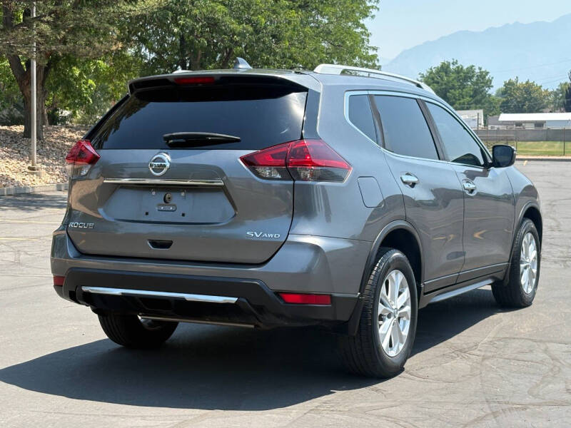 2018 Nissan Rogue SV