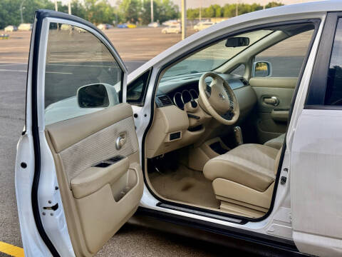 2008 Nissan Versa 1.8 SL