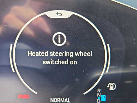 2025 Porsche Macan 4 Electric