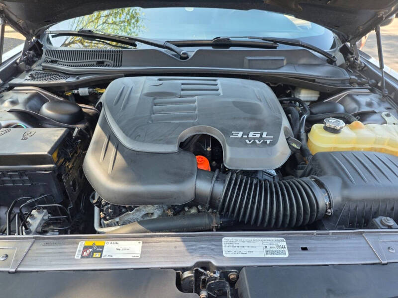 2014 Dodge Challenger SXT