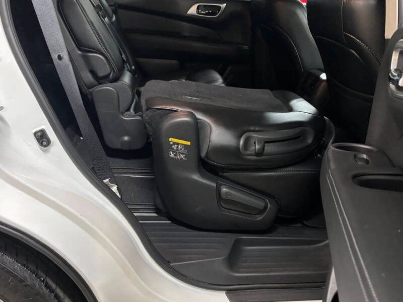 2016 Nissan Pathfinder Platinum