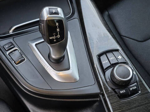 2018 BMW 3 Series 320i