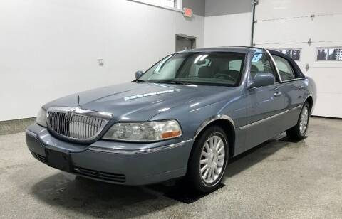 2004 Lincoln Town Car for sale at B Town Motors in Belchertown MA