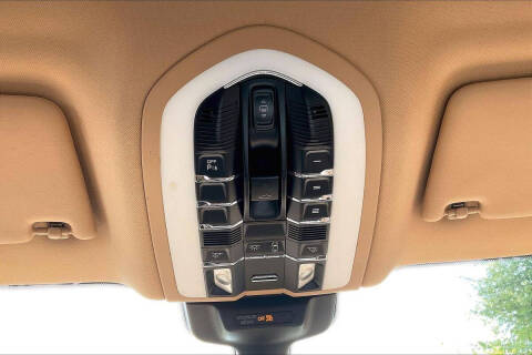 2015 Porsche Macan S