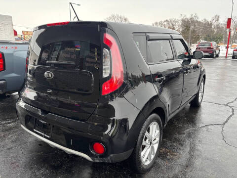 2019 Kia Soul +
