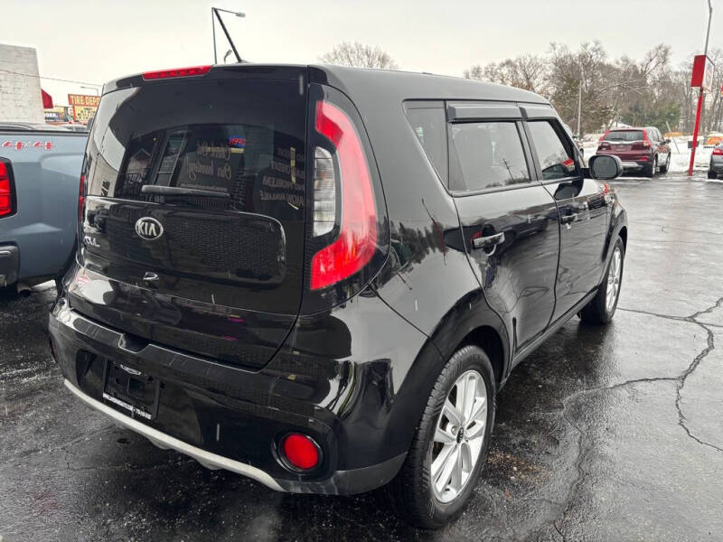 2019 Kia Soul +