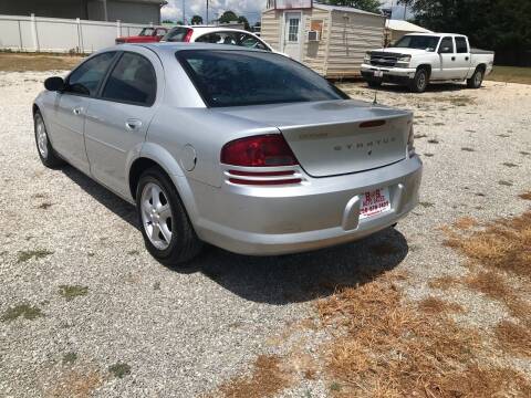 2005 Dodge Stratus for sale at B AND S AUTO SALES in Meridianville AL