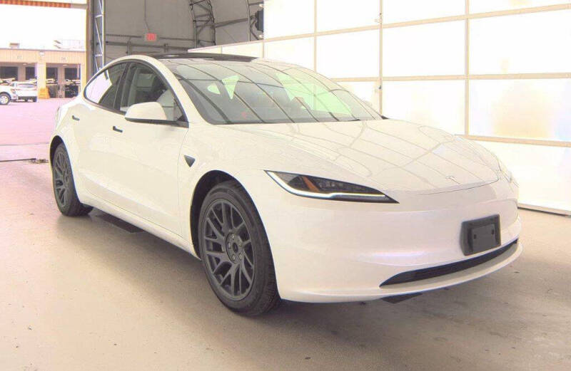 2025 Tesla Model 3 Long Range