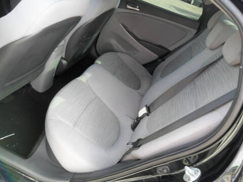 2017 Hyundai Accent SE