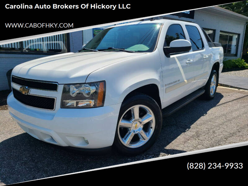 2009 Chevrolet Avalanche for sale at Carolina Auto Brokers of Hickory LLC in Newton NC