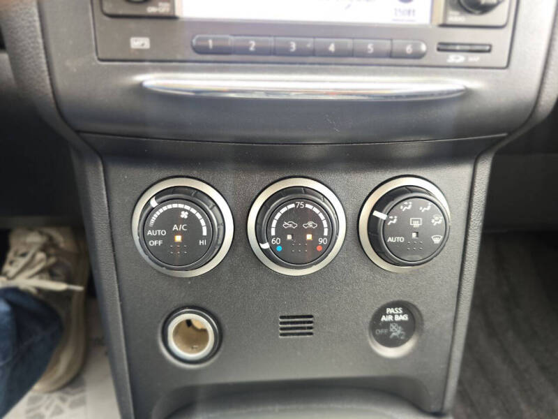 2013 Nissan Rogue SV w/SL Package