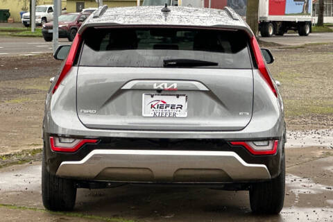 2025 Kia Niro SX Touring