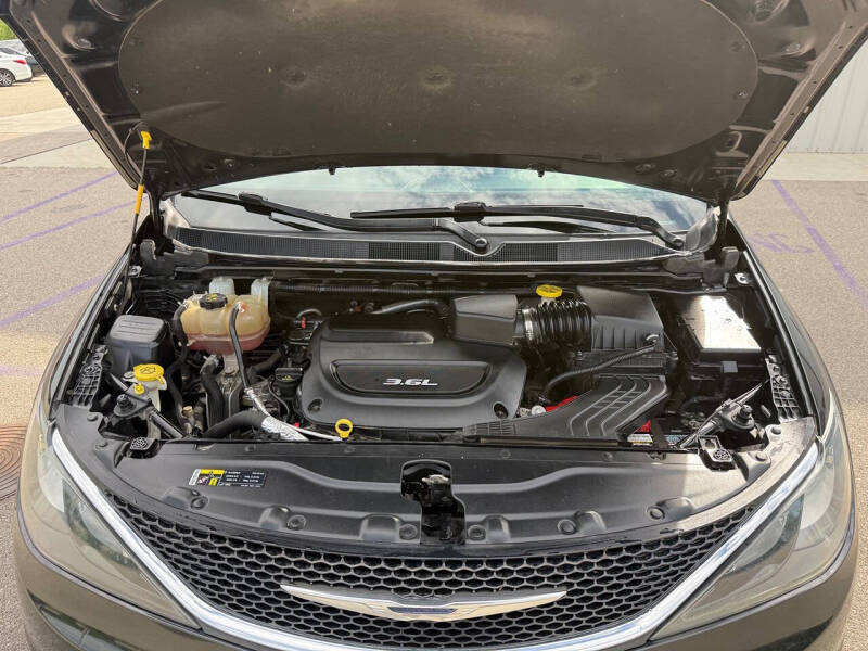 2017 Chrysler Pacifica Touring