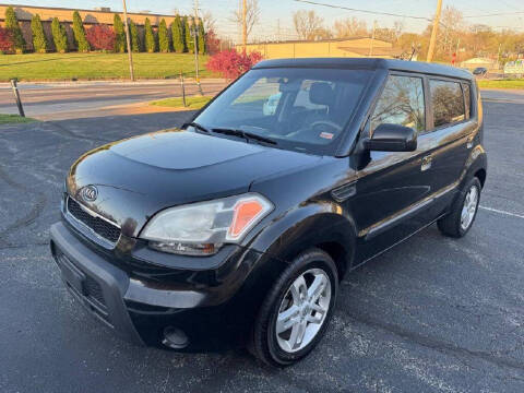 2010 Kia Soul +