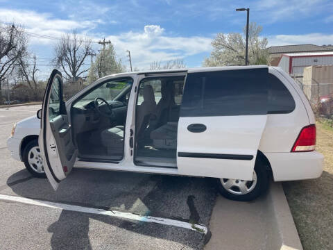 2004 Ford Freestar S