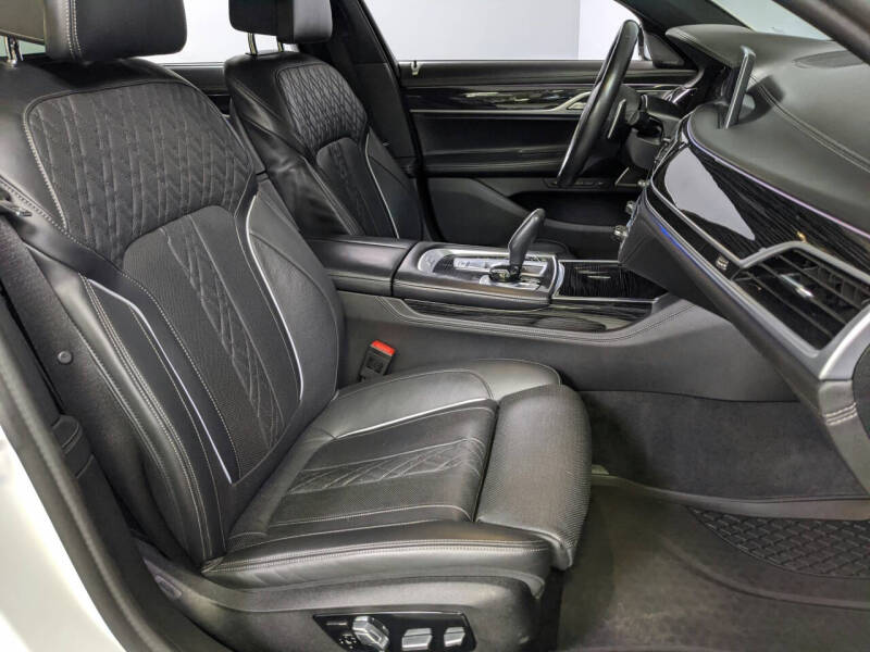 2022 BMW 7 Series 750i xDrive