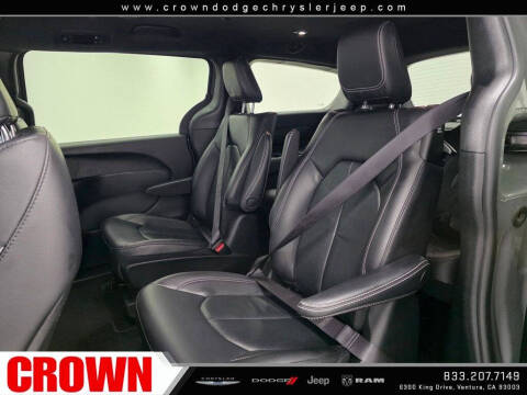 2022 Chrysler Pacifica Hybrid Touring L