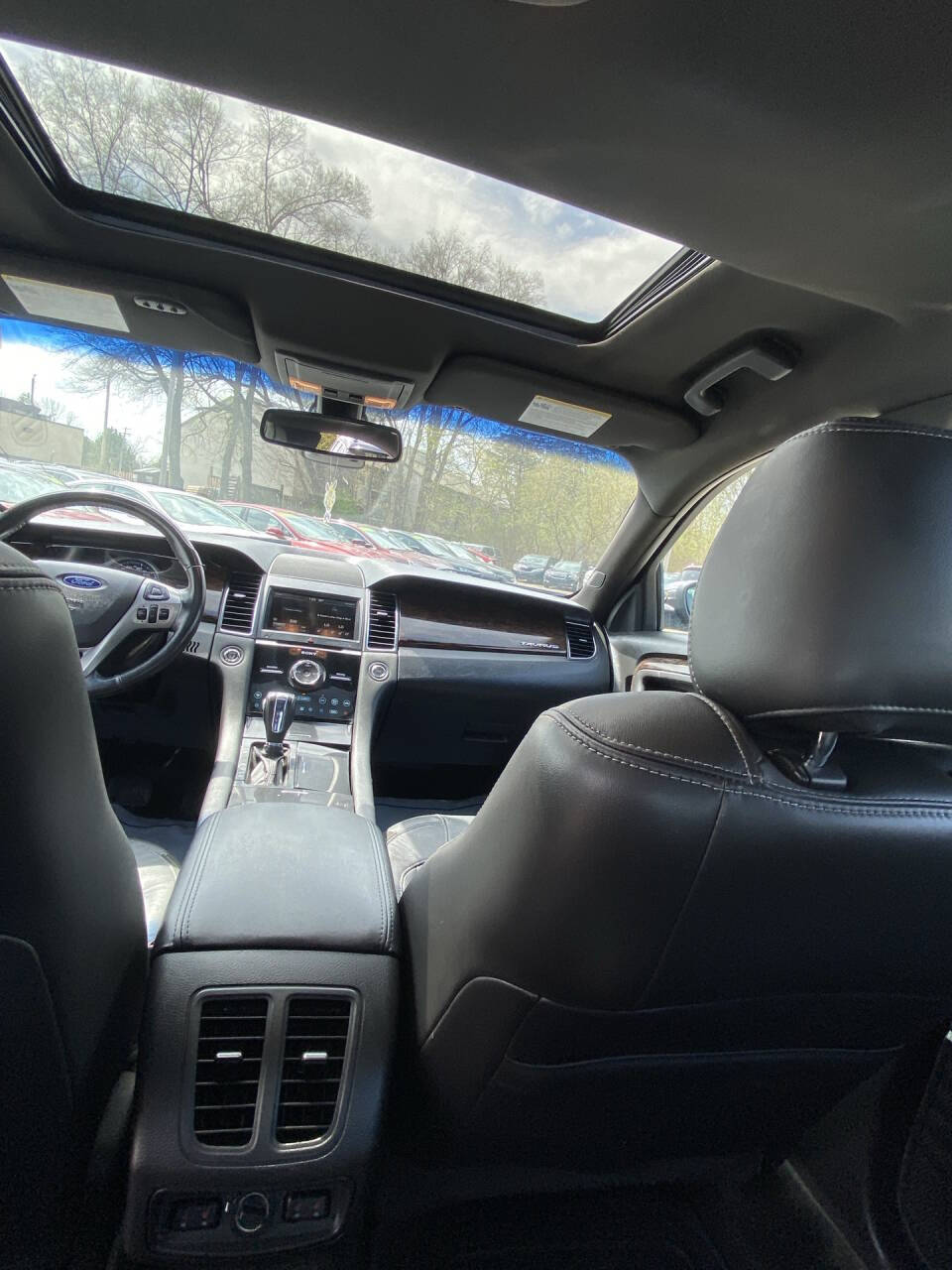 Black 2015 Ford Taurus Limited Limited 4dr Sedan 11