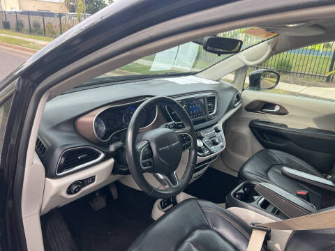 2018 Chrysler Pacifica Touring L