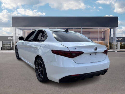 2023 Alfa Romeo Giulia Veloce