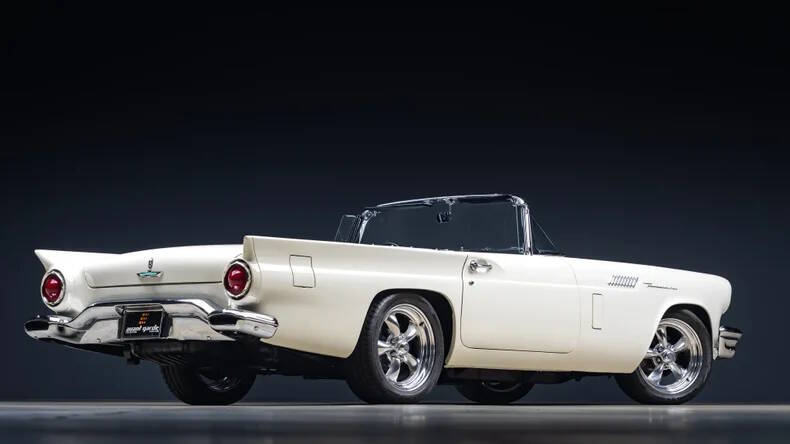 1957 Ford Thunderbird