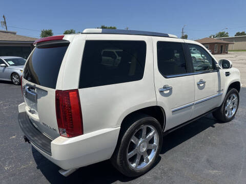 2011 Cadillac Escalade Premium