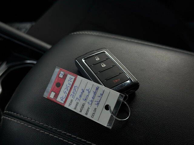 2023 Jeep Grand Cherokee Laredo