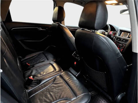 2012 Audi Q5 2.0T quattro Premium