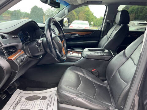 2017 Cadillac Escalade Luxury