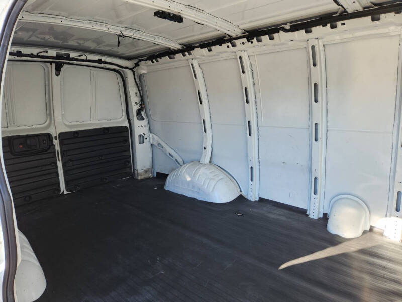 2020 Chevrolet Express 2500