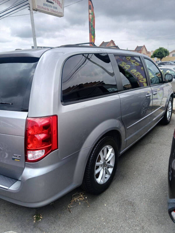 2016 Dodge Grand Caravan SXT Plus