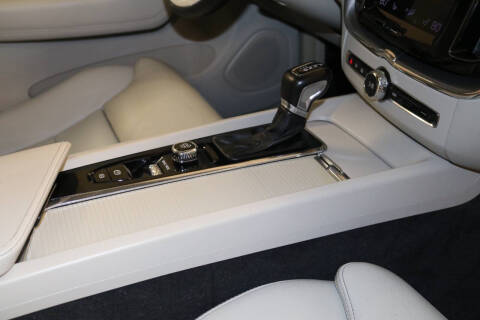 2019 Volvo XC60 T5 Momentum