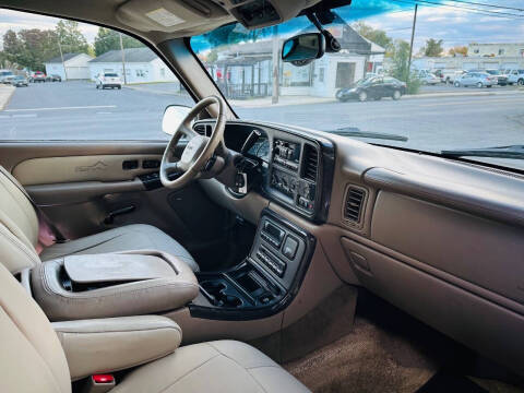 2002 GMC Yukon XL Denali