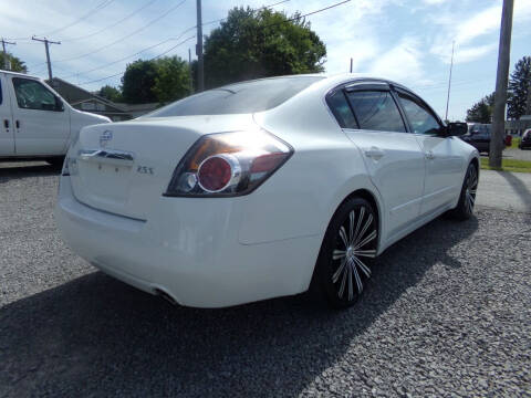 2009 Nissan Altima for sale at English Autos in Grove City PA