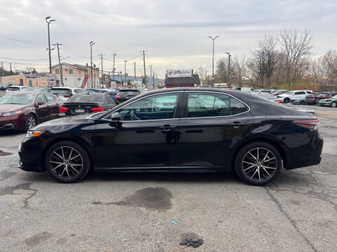 2023 Toyota Camry SE Nightshade