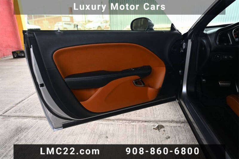 2015 Dodge Challenger SRT Hellcat